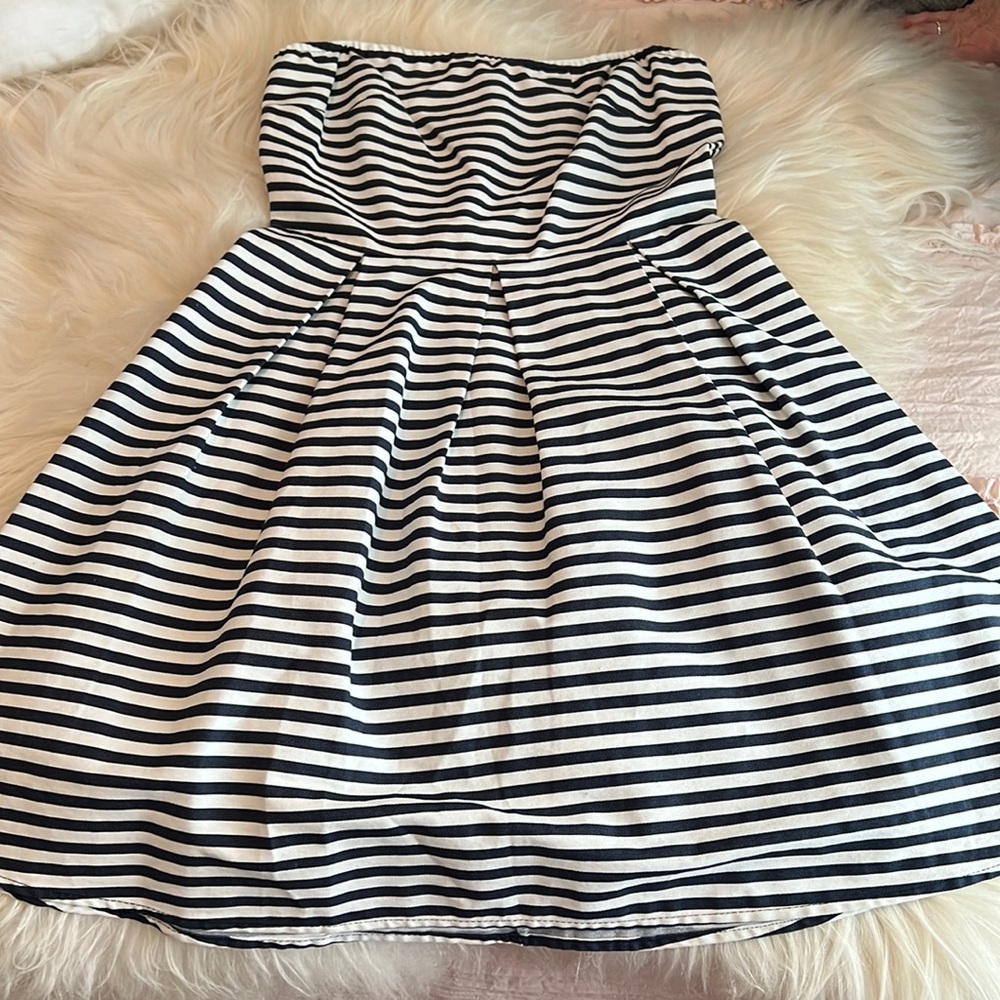 NWT- Strapless Francesca’s Blue and White Striped dress